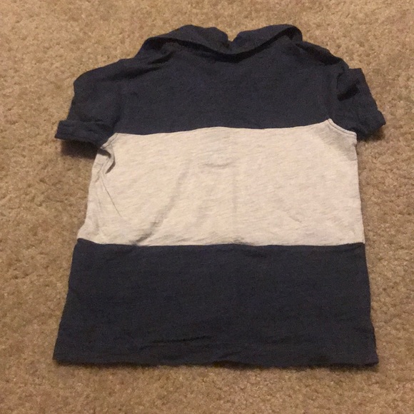 🛑🛑Carters Top🛑🛑 - Picture 2 of 2